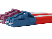 Aʻoaʻoina o le LC Fiber Connector: Eseese o le Faaaogā ma Faaaogāga a le LC